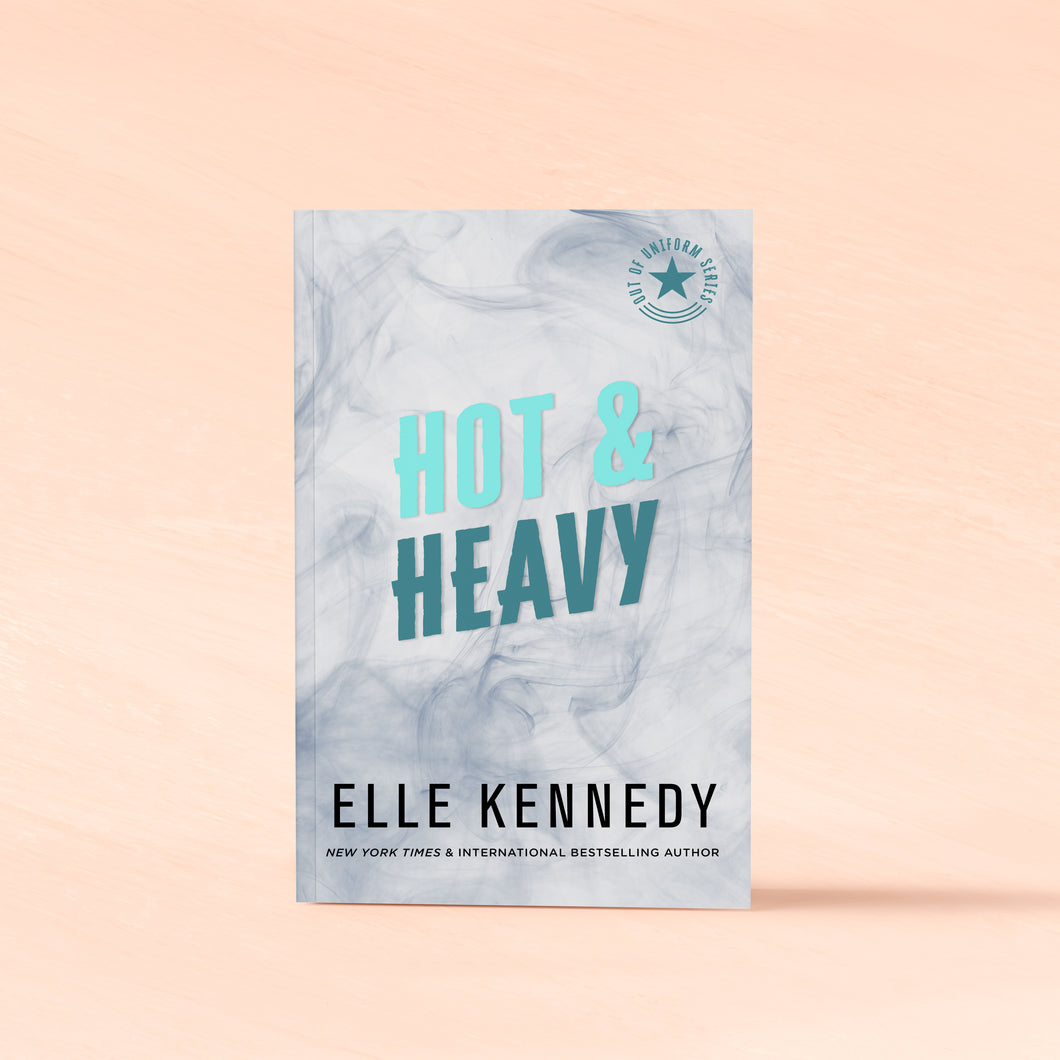 SIGNED Copy of HOT & HEAVY by Elle Kennedy